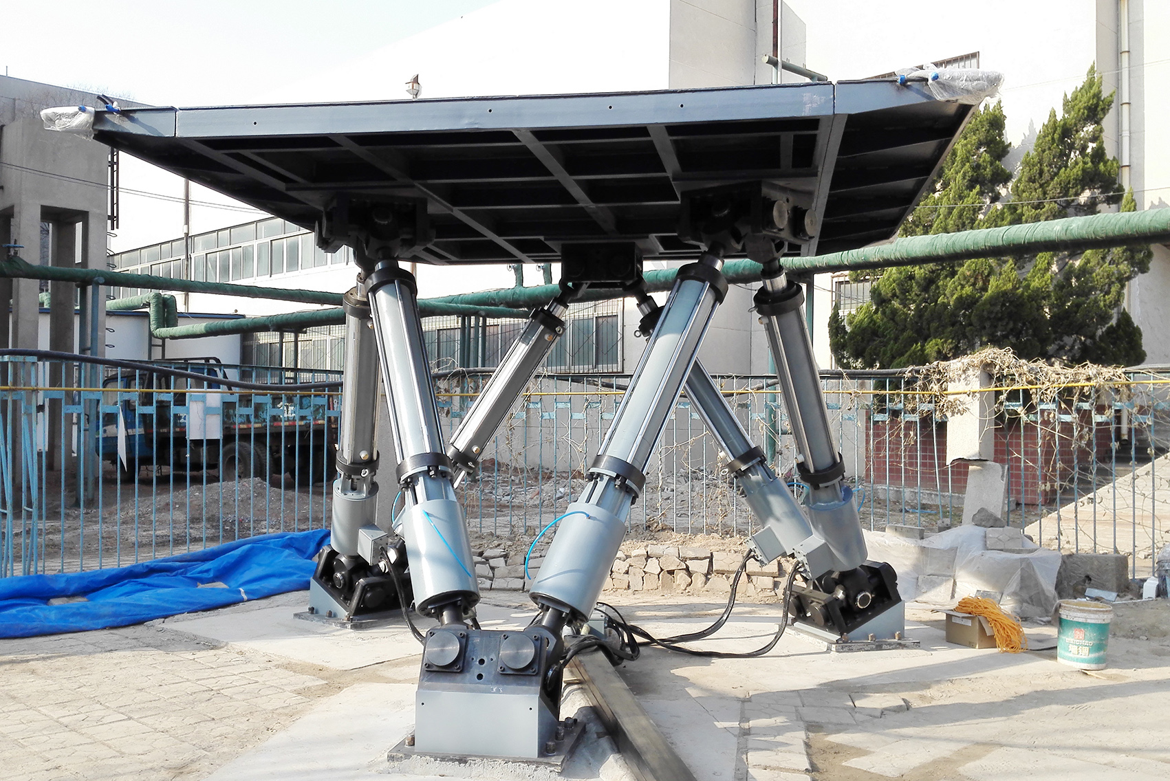 防爆型六自由度搖擺臺(tái)